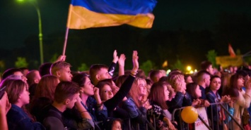 Открытие Дома недвижимости, уникального фонтана и вечерний концерт - в Харькове отпразднуют День города
