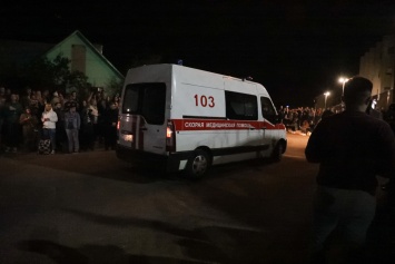 В Минске задержанных отпускают из СИЗО. Некоторых увозят в больницы