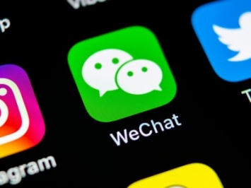 Большинство китайцев готовы отказаться от iPhone ради мессенджера WeChat