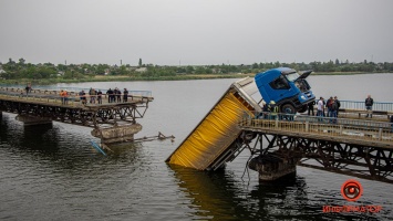 Под Днепром на ремонт рухнувшего моста хотят выделить 488 миллионов фирме-«любимцу» Укравтодора