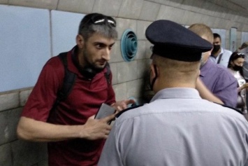 В харьковском метро поймали Топаза (фото)
