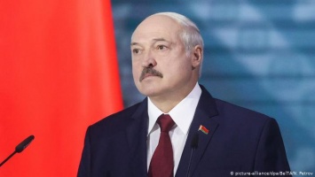 Комментарий: Лукашенко идет дорогой Януковича