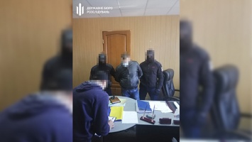 На Днепропетровщине заместителя начальника отдела областной полиции поймали на взятке