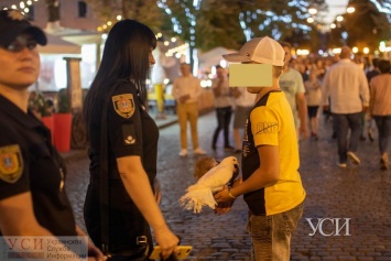 Дети на улицах Одессы - кто, как и насколько законно зарабатывает летом?