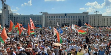 Забастовка вместо Майдана. Что ждет Лукашенко, в чем план у оппозиции и какая роль России