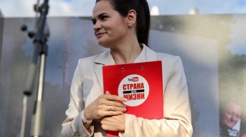 «Я готова стать национальным лидером»: Тихановская выпустила новое обращение к белорусам (ВИДЕО)