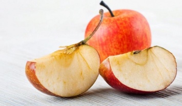 Что делать, чтобы нарезанное яблоко не потемнело