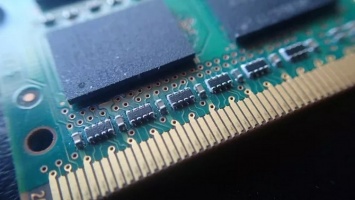 Наступает сезон дешевых SSD: у производителей флеш-памяти переполнились склады