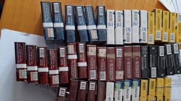 Полицейские Кривого Рога ликвидировали точку продажи контрафактных табачных изделий
