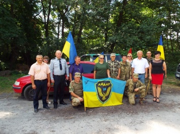 В Станице Луганской отметили годовщину освобождения от боевиков «ЛНР»