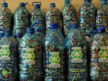 Житель Днепропетровщины сдал рекордное количество батареек на утилизацию