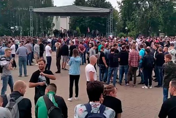 Сорванный блицкриг, польские флаги в Гродно, оппозиция собирает "ударный кулак" в Минске. Ситуация в Беларуси