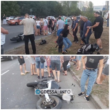 В Одессе мотоциклист сбил женщину с детьми - очевидцы устроили самосуд