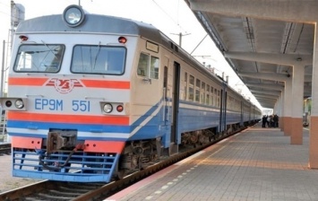 В Украине будут охранять пассажирские поезда