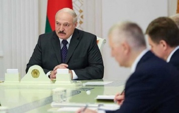Лукашенко посмеялся над предложением Макрона