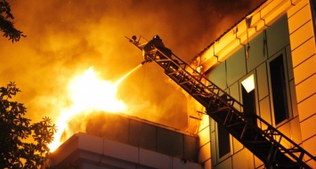 В Донецке снова горело здание заброшенной поликлиники