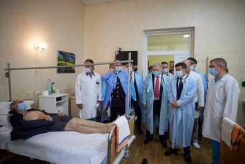 Владимир и Елена Зеленские посетили военный клинический госпиталь