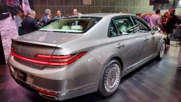 Новый Genesis G90 впервые заметили на тестах