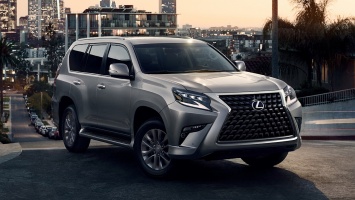 Lexus GX 2021 сохранил огромную решетку радиатора