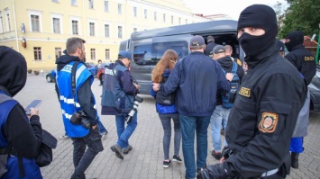 В Минске массово задерживают представителей СМИ (ФОТО, ВИДЕО)