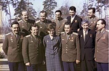 Представителей этих народов во времена СССР не брали в космонавты