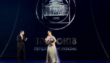 Президент лично поздравил театр Франко со 100-летием и вручил награды