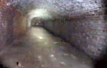 Путешественники из Мелитополя добрались до немецких подземелий (видео)