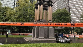 Активисты свалили памятник первому премьеру Канады в Монреале