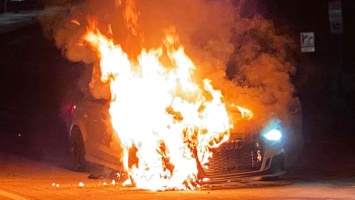 Горячий заезд: 1100-сильная Audi RS3 в огне и без тормозов (ВИДЕО)