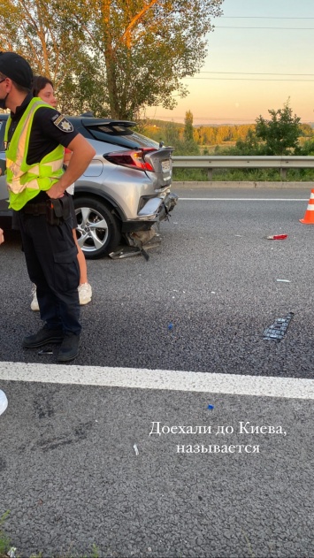 Звезда "Холостяка" Никита Добрынин с женой попал в ДТП. Фото