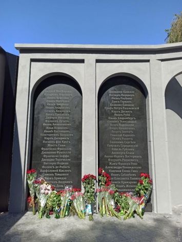 В Преображенском парке появился мемориал памяти великих одесситов