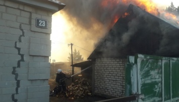 На Харьковщине из-за масштабного лесного пожара эвакуируют жителей