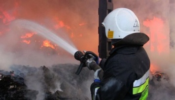 В КВЦ «Парковый» в центре Киеве эвакуируют людей из-за пожара