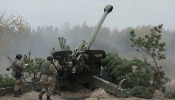 "Д-30" и "Гиацинт-С": военные показали, как тренируются артиллеристы