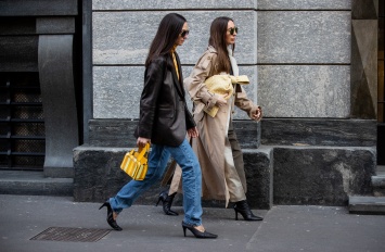 Streetstyle: как модницы носят прямые джинсы этой осенью