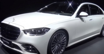 Mercedes-Benz презентовал новый супертехнологичный седан (ВИДЕО)