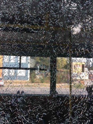 В Херсоне обстреляли пассажирский автобус