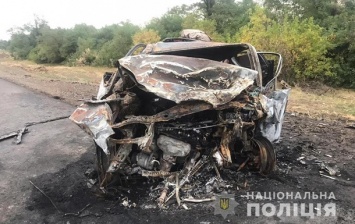 Страшное ДТП на Запорожье: два человека сгорели заживо в легковушке после столкновения