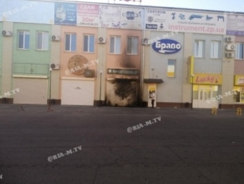 В полиции комментируют поджог кафе в Мелитополе
