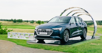 Audi и гольф: презентация полностью электрического e-tron