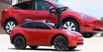 В продаже появилось новое авто Tesla стоимостью 100 долларов