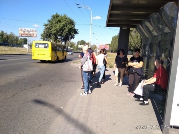 Павлоград возвращается в зону жесткого карантина, - пассажиры автобусов уже синеют от злости