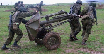 На Донбассе боевики укрепляют позиции, ставят минные заграждения и подтягивают гаубицы, - штаб ООС