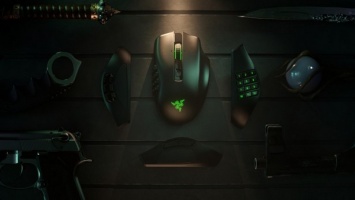 Razer Naga Pro имеет в комплекте сменные панели и поддерживает беспроводную зарядку