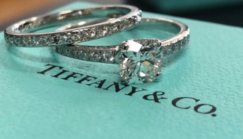 Французская лакшери-компания не будет покупать ювелирного гиганта Tiffany