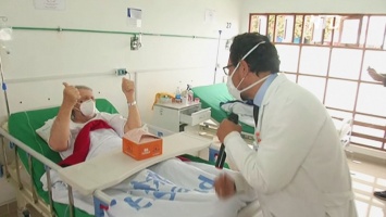Песня как лекарство: врачи в Перу поют для пациентов (видео)