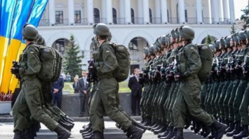 Украина выделит больше денег на оборону