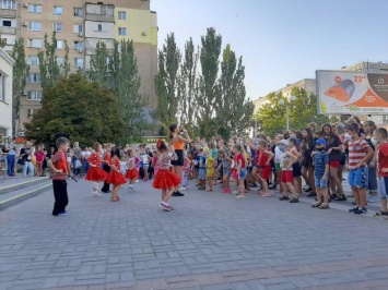 В Мелитополе стартовал фестиваль красок Холли