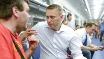 Врачи скорой в Омске не нашли в организме Навального повышенного сахара - Reuters