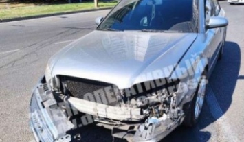 В Днепре Mazda врезалась в Audi: фото